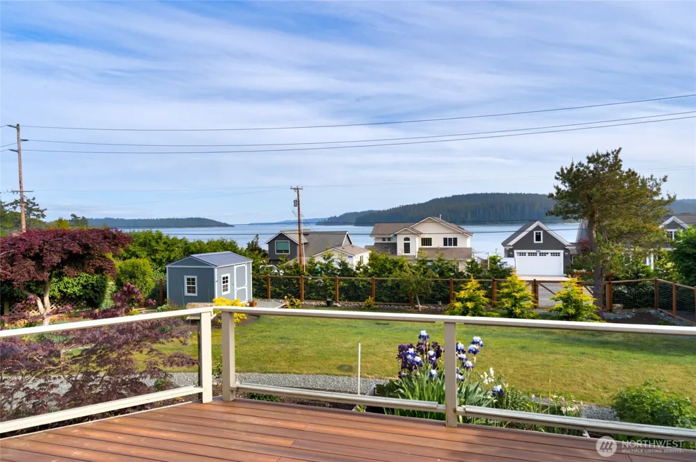 6404 Warren Street Anacortes, WA 98221