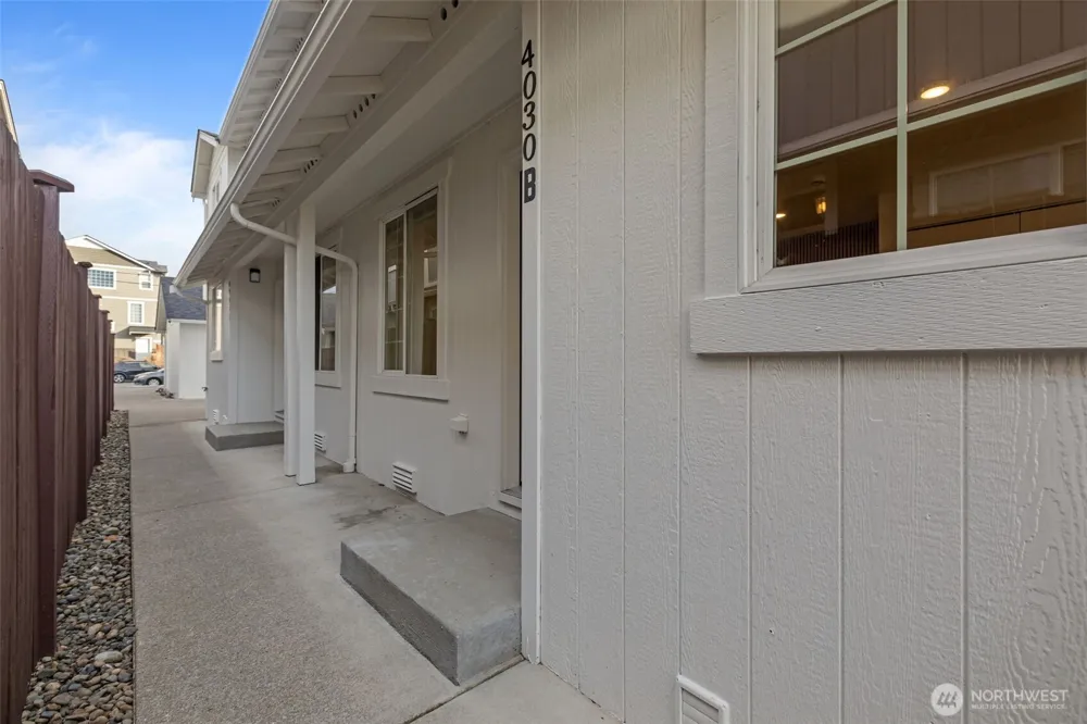 4032 A S Puget Sound Avenue #1 Tacoma, WA 98409