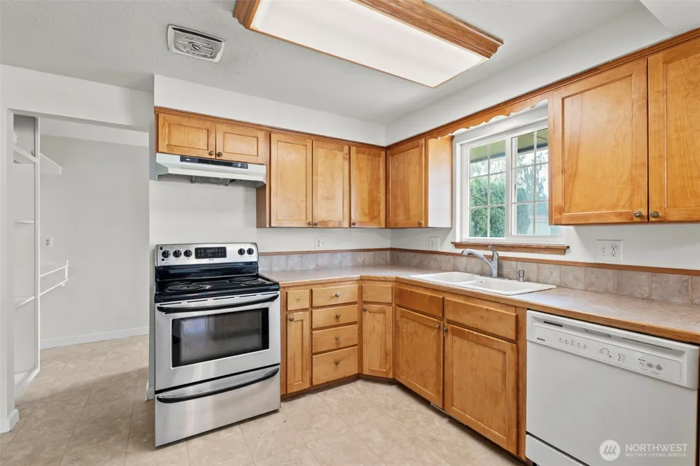 70 Sherry Avenue Naches, WA 98937