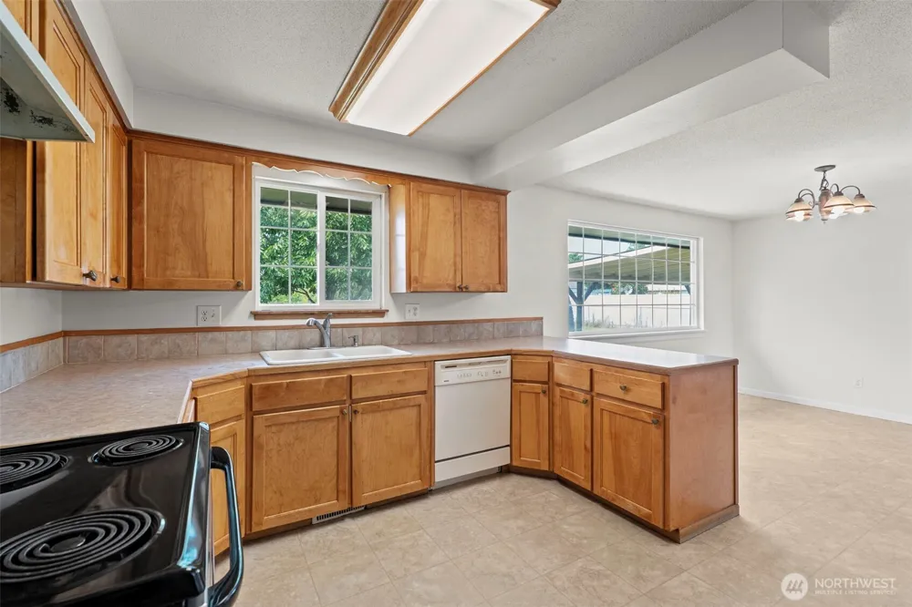 70 Sherry Avenue Naches, WA 98937