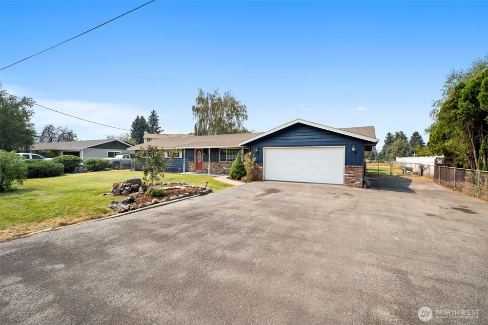 70 Sherry Avenue Naches, WA 98937