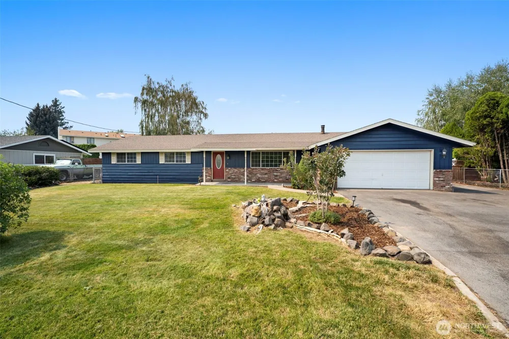70 Sherry Avenue Naches, WA 98937