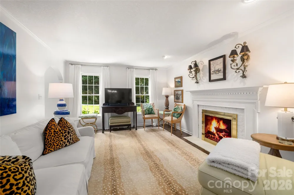 167 Skyview Circle Asheville, NC 28804