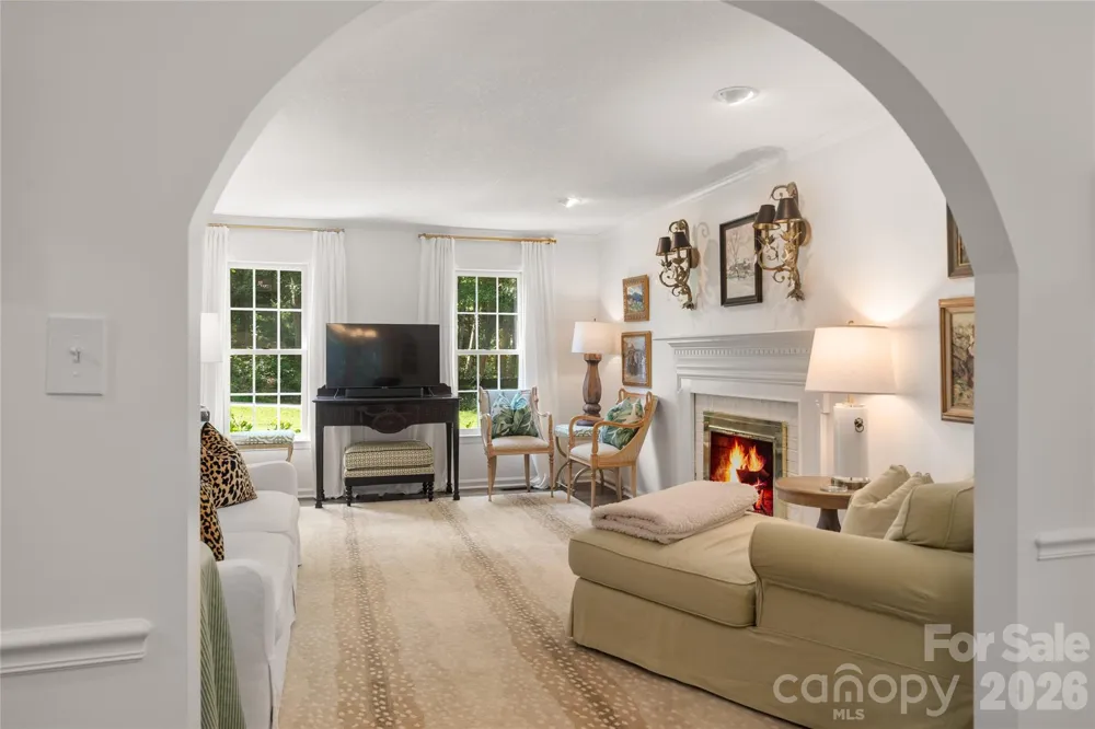 167 Skyview Circle Asheville, NC 28804