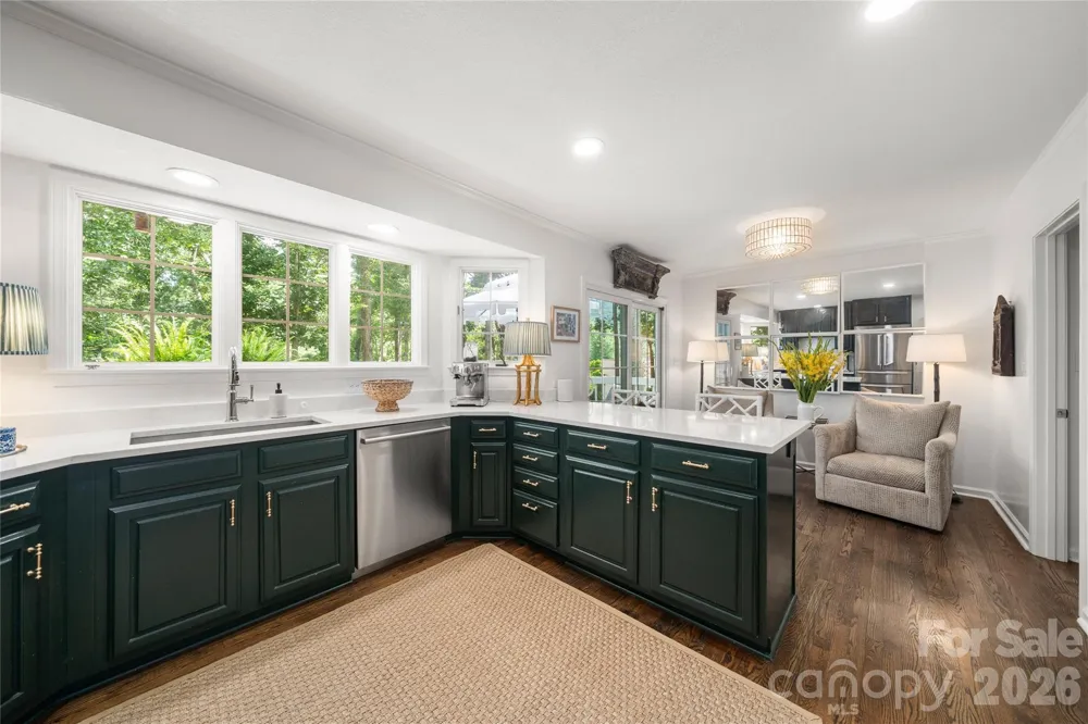 167 Skyview Circle Asheville, NC 28804