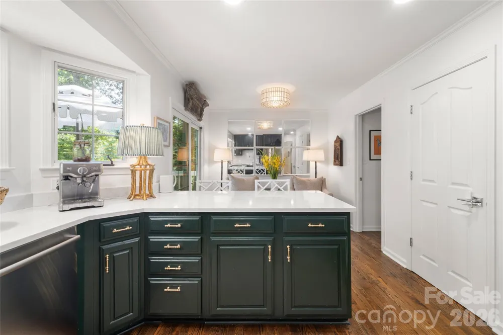 167 Skyview Circle Asheville, NC 28804