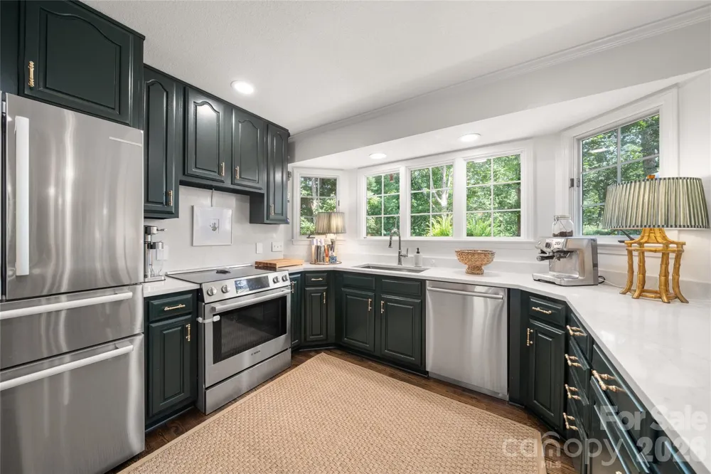 167 Skyview Circle Asheville, NC 28804