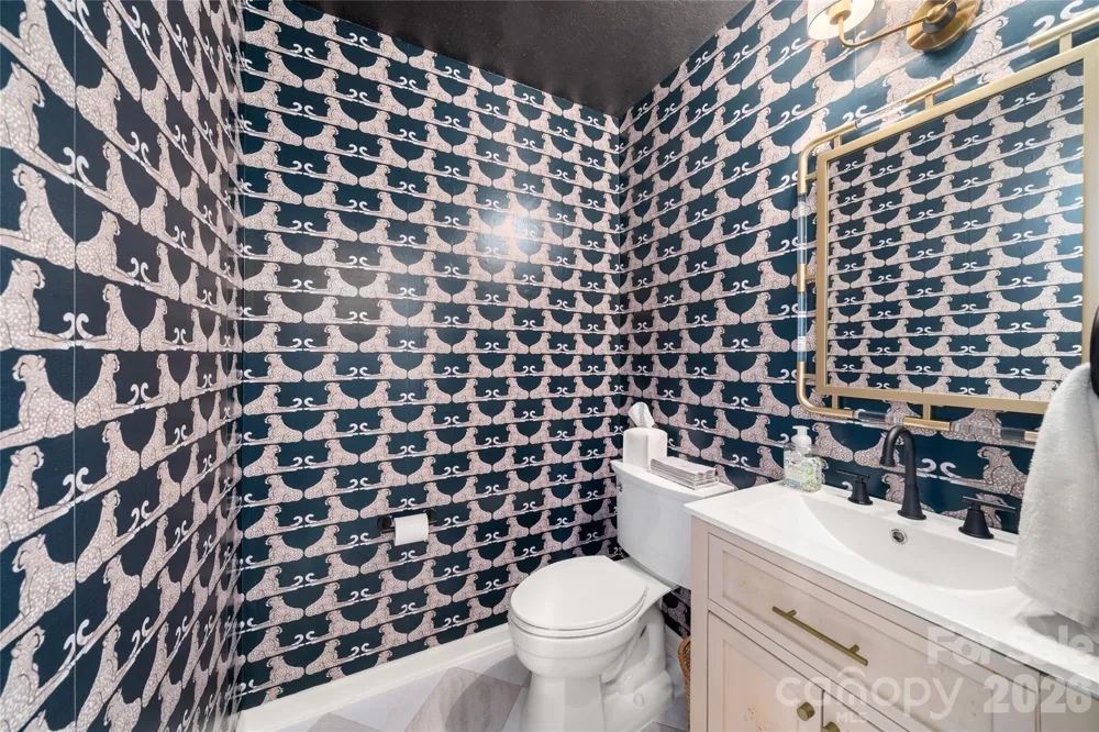 167 Skyview Circle Asheville, NC 28804