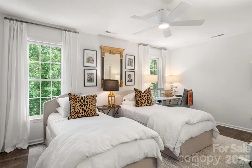 167 Skyview Circle Asheville, NC 28804