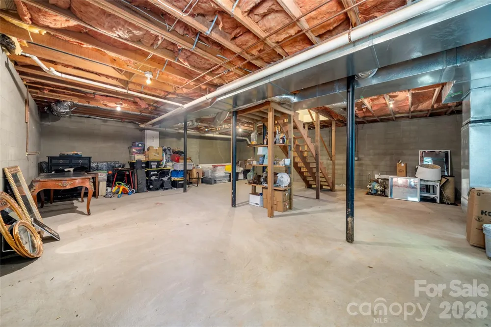 167 Skyview Circle Asheville, NC 28804