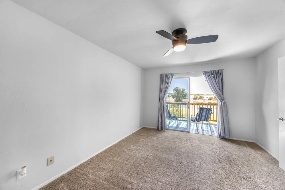 108 Harbor Drive #204 Runaway Bay, TX 76426