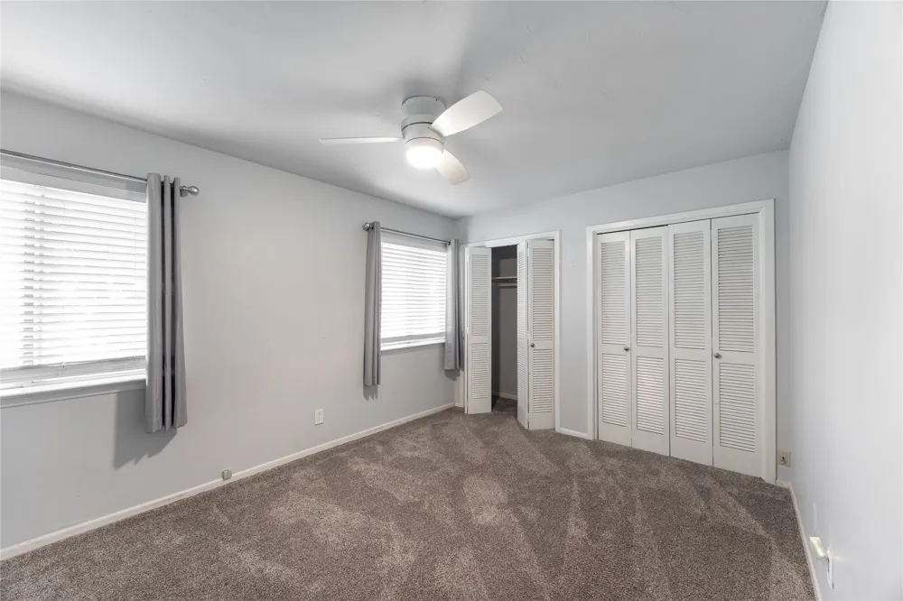 108 Harbor Drive #204 Runaway Bay, TX 76426