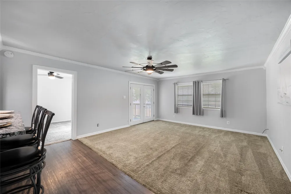 108 Harbor Drive #204 Runaway Bay, TX 76426