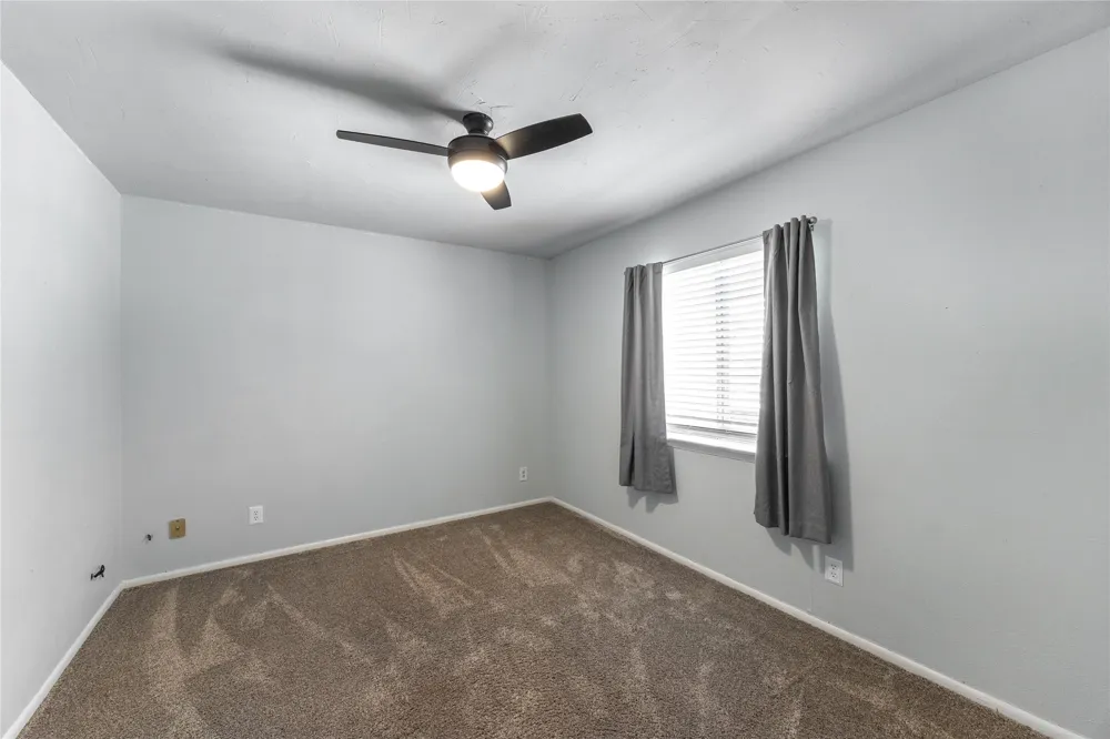 108 Harbor Drive #204 Runaway Bay, TX 76426