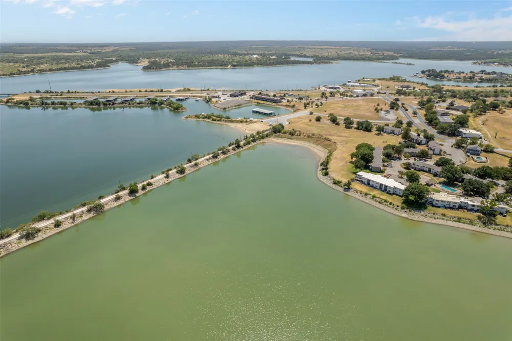 108 Harbor Drive #204 Runaway Bay, TX 76426