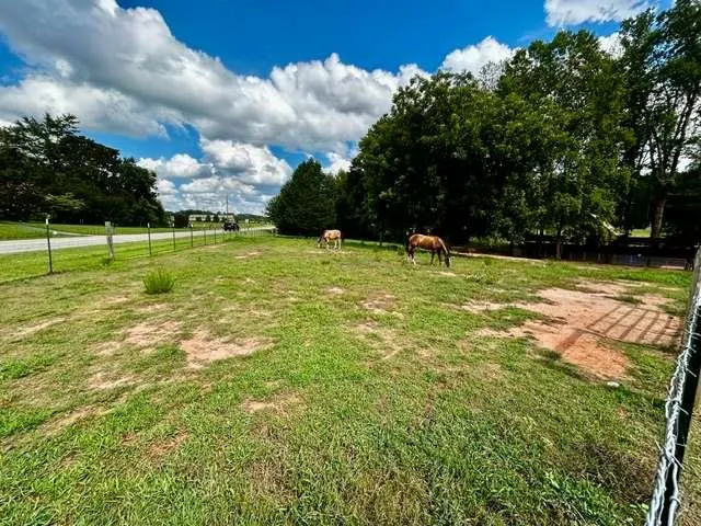 7643 Highway 145 Carnesville, GA 30521