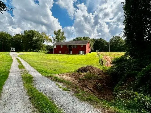 7643 Highway 145 Carnesville, GA 30521
