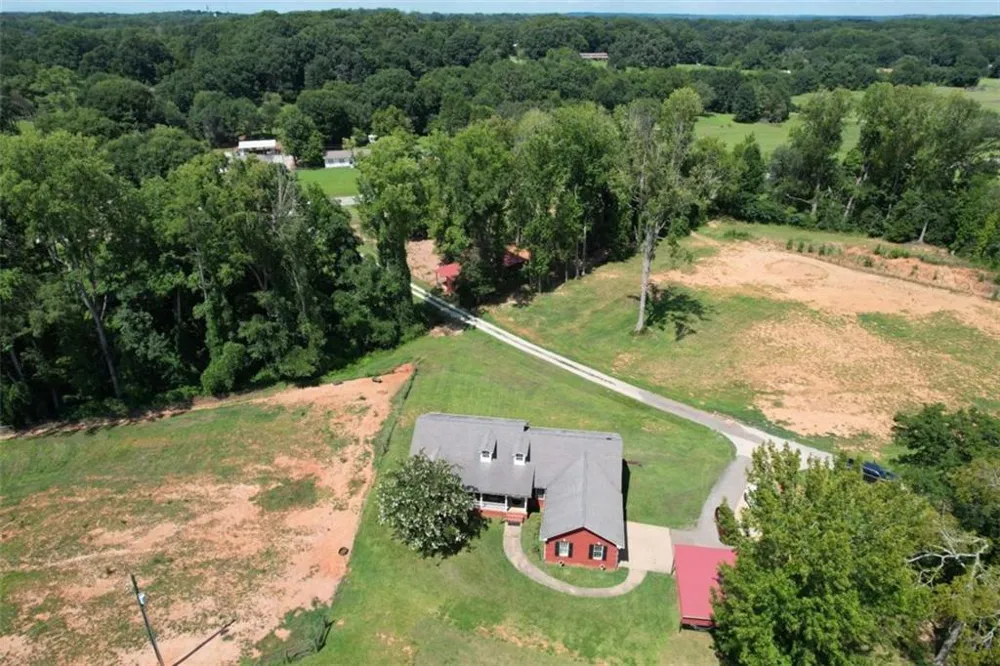 7643 Highway 145 Carnesville, GA 30521