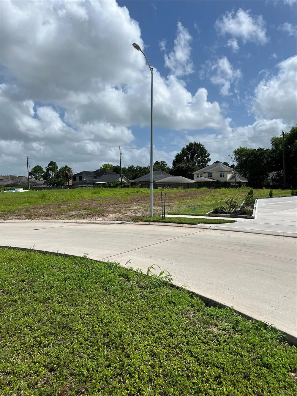 1618 Crown Oaks Court Pearland, TX 77581