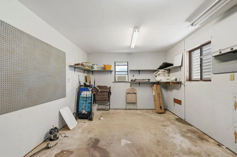 16101 Bluebird Street Santa Fe, TX 77517