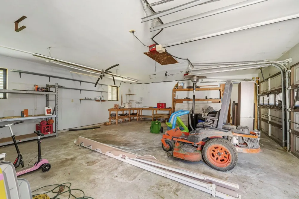 16101 Bluebird Street Santa Fe, TX 77517