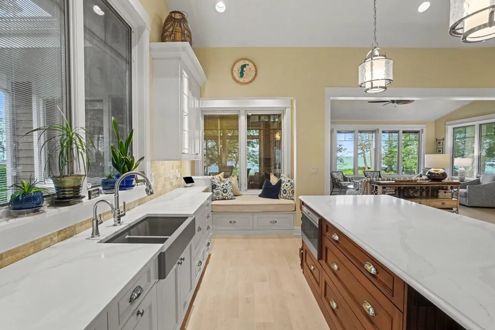 6935 Blue Water Lane Fennville, MI 49408