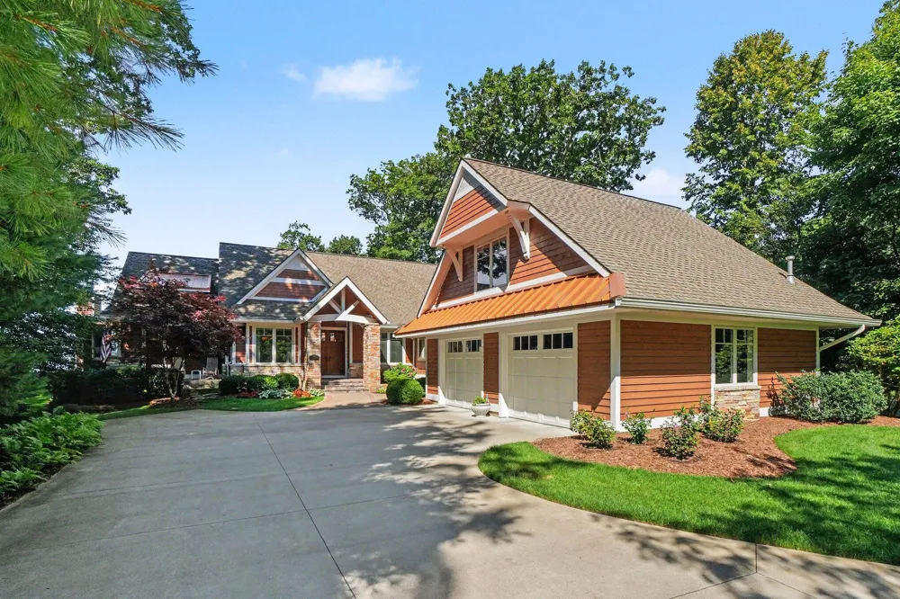 6935 Blue Water Lane Fennville, MI 49408