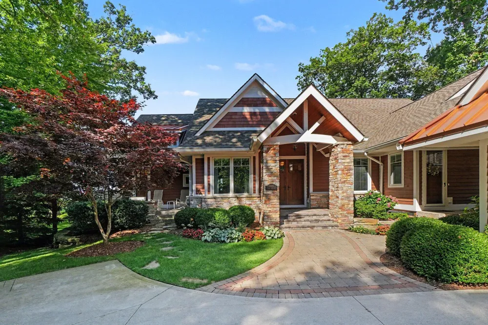 6935 Blue Water Lane Fennville, MI 49408