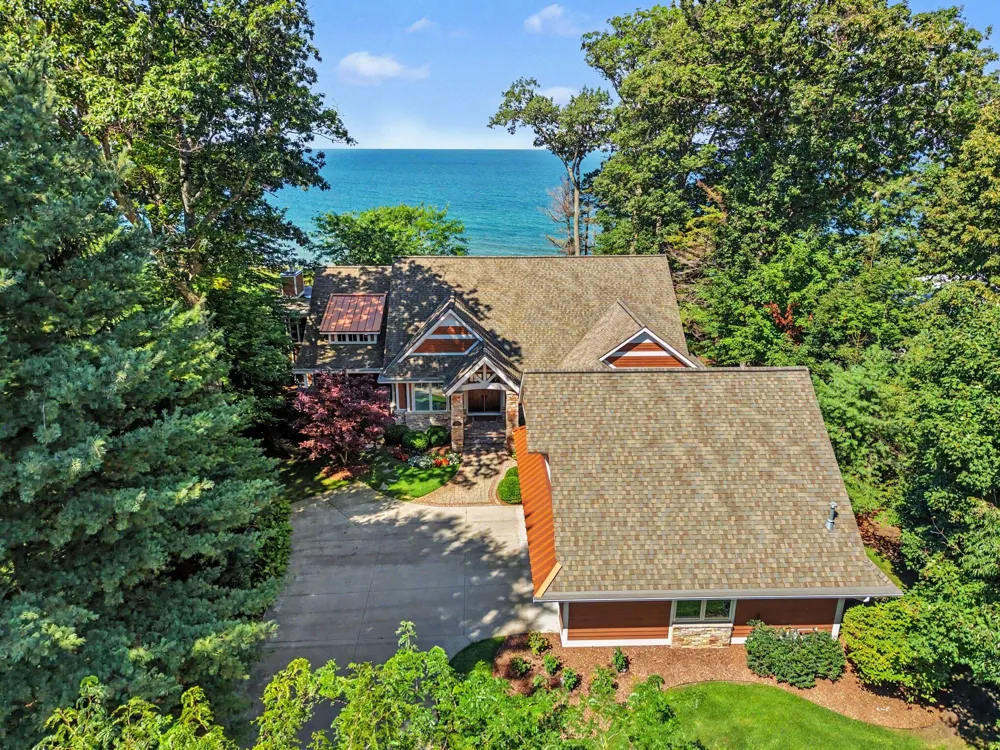 6935 Blue Water Lane Fennville, MI 49408