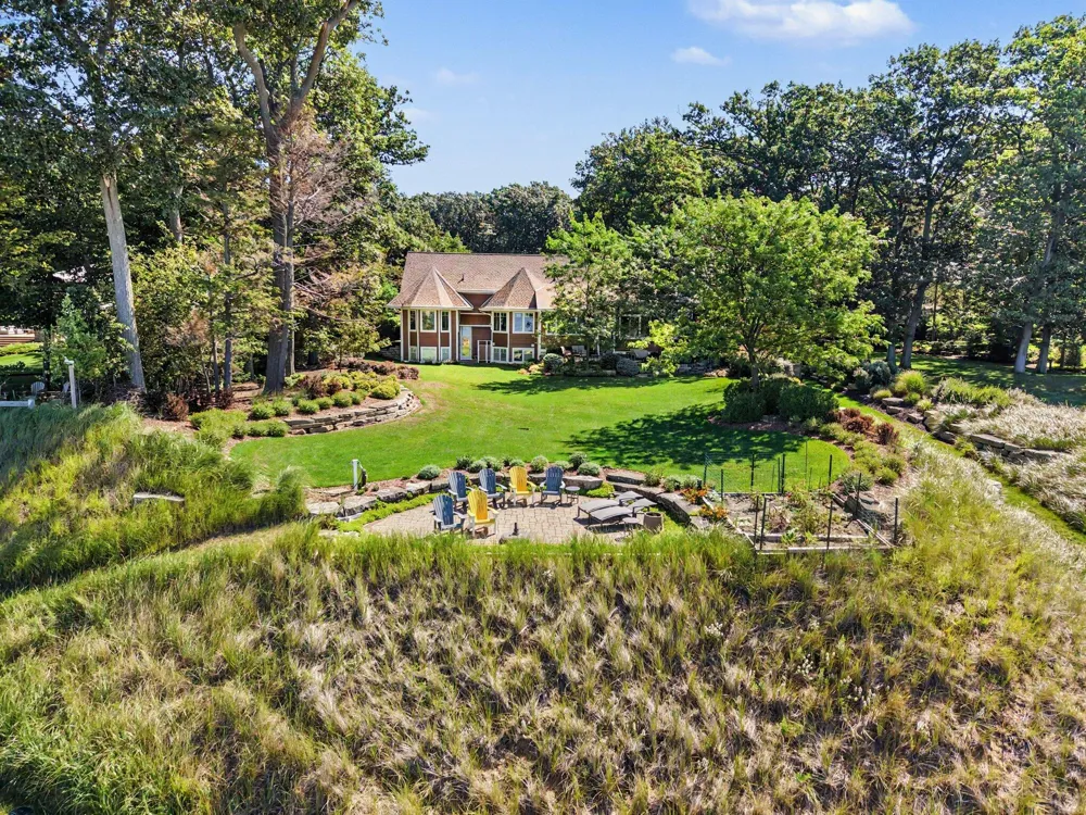 6935 Blue Water Lane Fennville, MI 49408