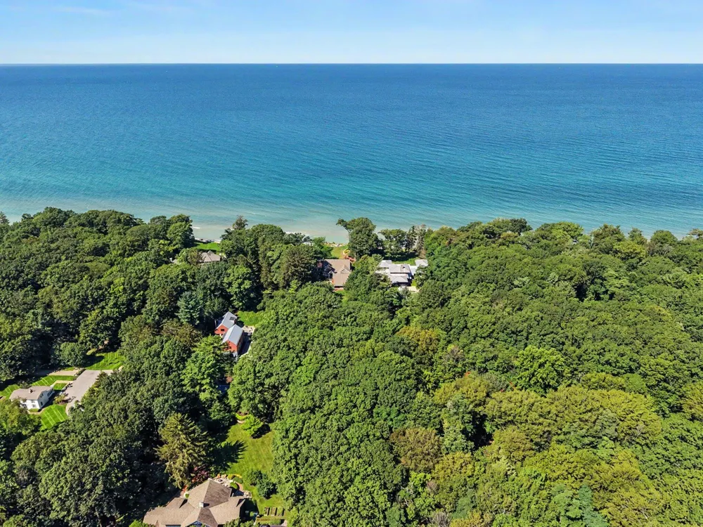 6935 Blue Water Lane Fennville, MI 49408