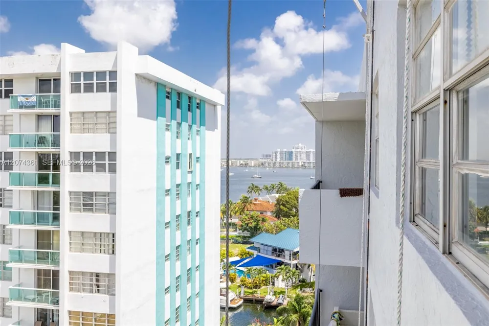 2903 Miami Beach Blvd #1003 North Miami Beach, FL 33160