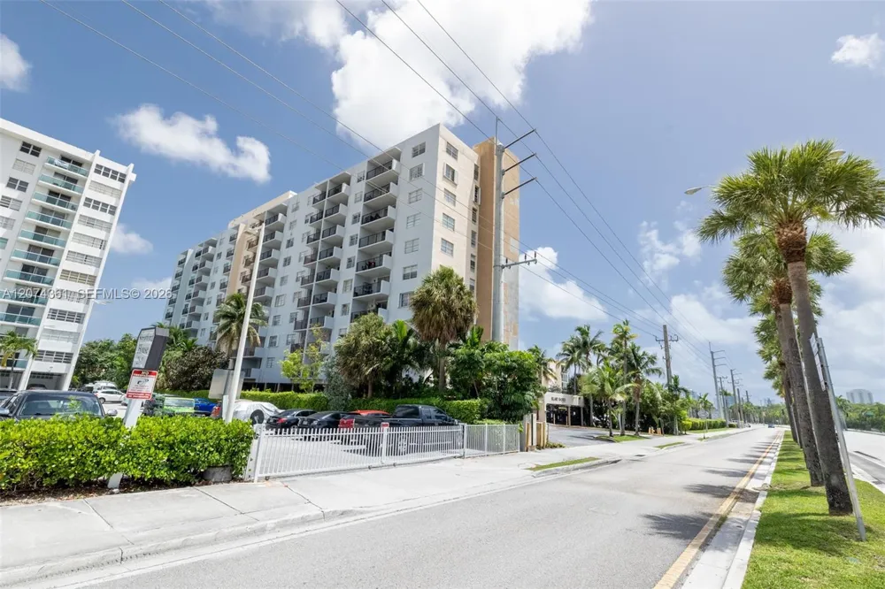 2903 Miami Beach Blvd #1003 North Miami Beach, FL 33160