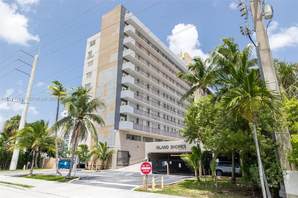 2903 Miami Beach Blvd #1003 North Miami Beach, FL 33160