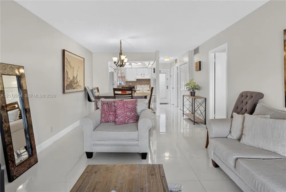 8900 Washington Blvd #409 Pembroke Pines, FL 33025