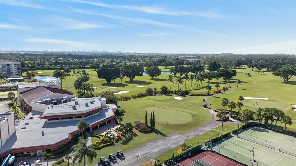 8900 Washington Blvd #409 Pembroke Pines, FL 33025