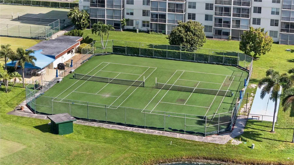 8900 Washington Blvd #409 Pembroke Pines, FL 33025