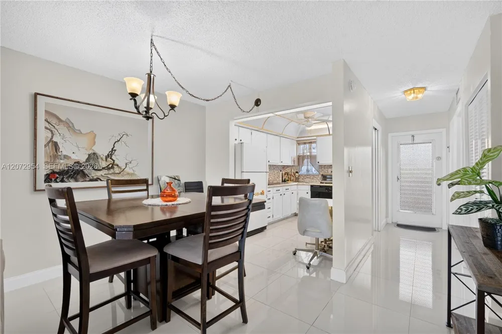 8900 Washington Blvd #409 Pembroke Pines, FL 33025