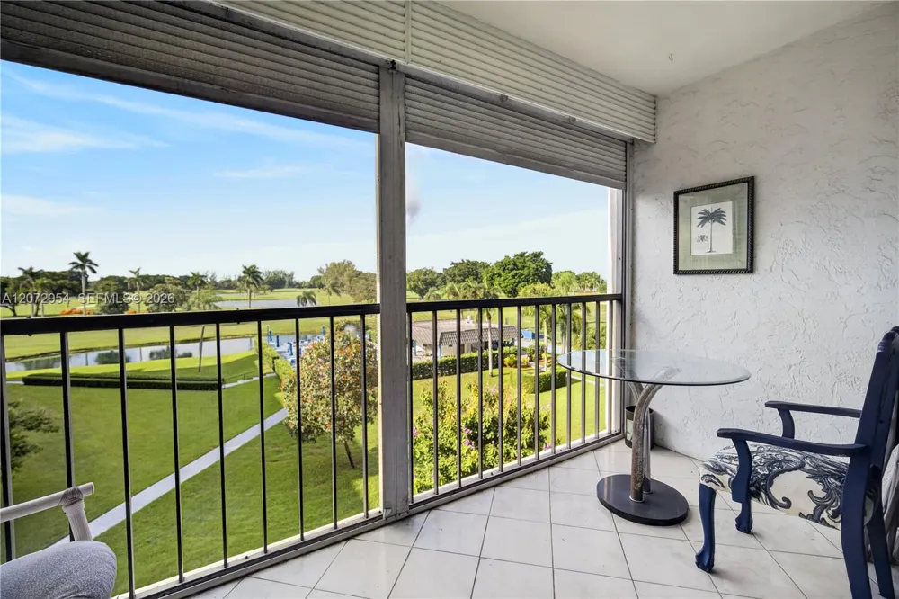 8900 Washington Blvd #409 Pembroke Pines, FL 33025