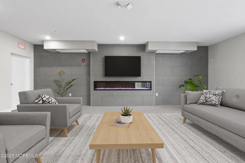 185 Morris Avenue #505 Long Branch, NJ 07740