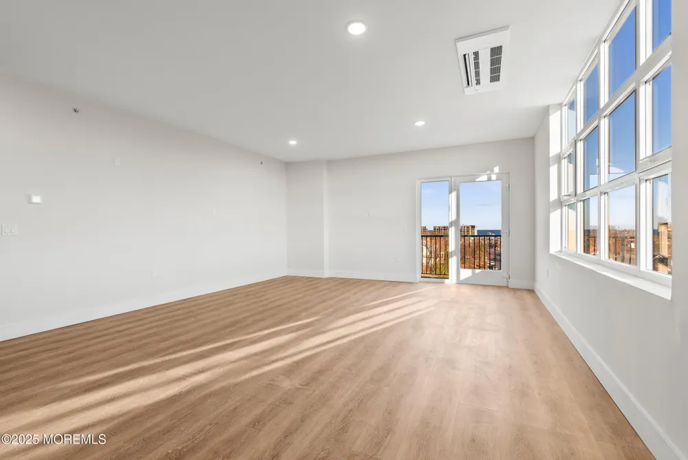 185 Morris Avenue #505 Long Branch, NJ 07740