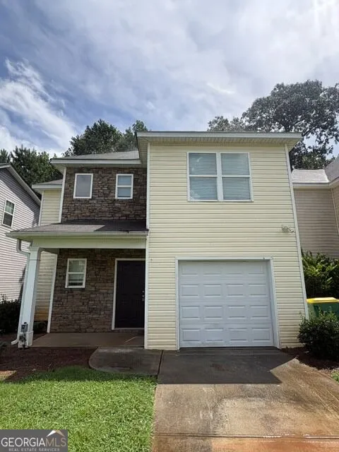 665 Carlton Pointe DR