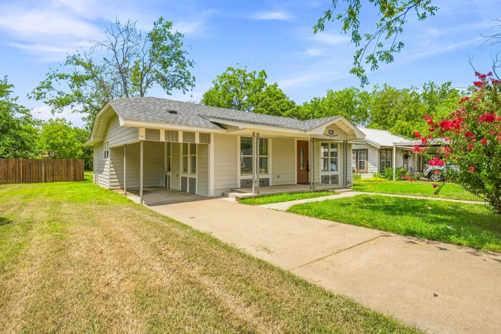 828 Indiana Street Graham, TX 76450