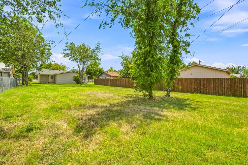 828 Indiana Street Graham, TX 76450