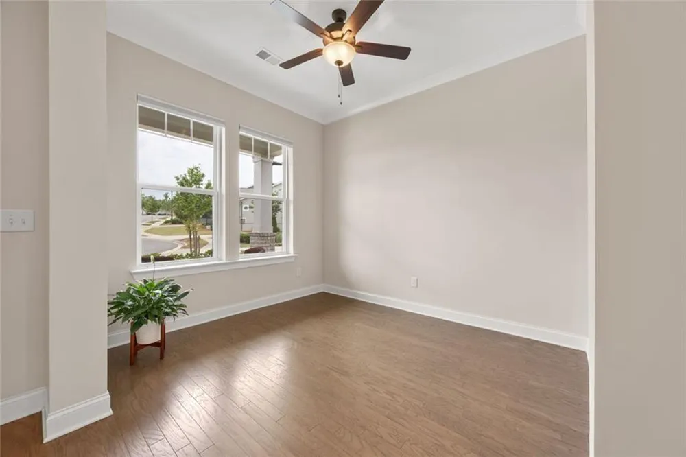 6853 River Rock Drive Flowery Branch, GA 30542