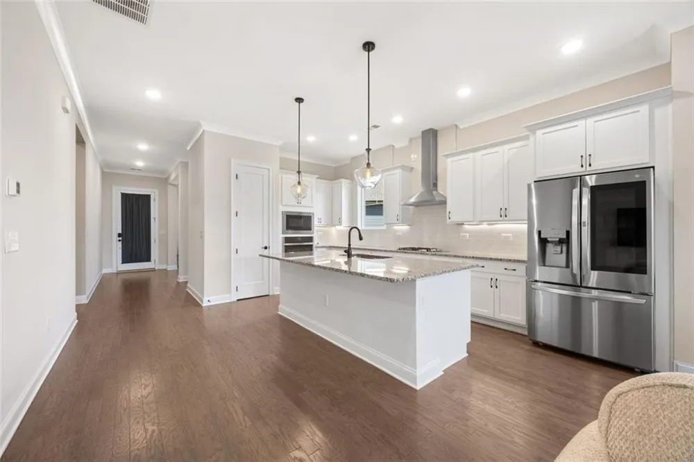 6853 River Rock Drive Flowery Branch, GA 30542