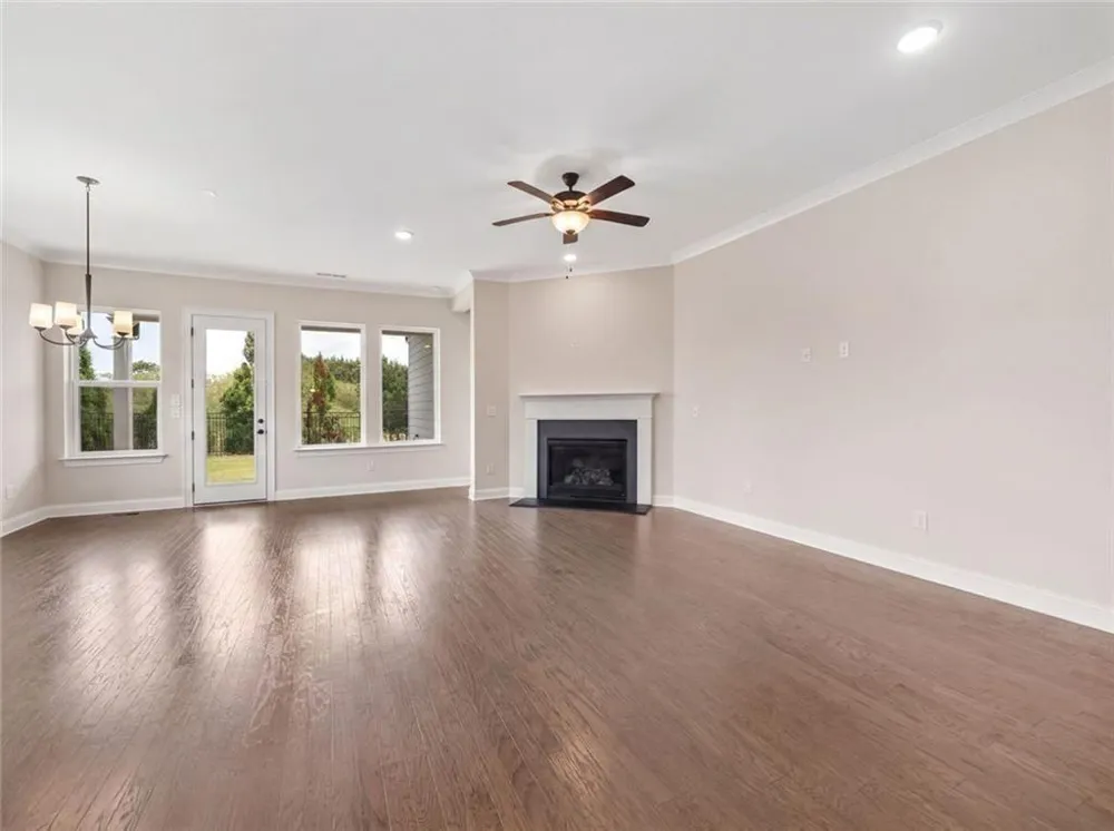6853 River Rock Drive Flowery Branch, GA 30542