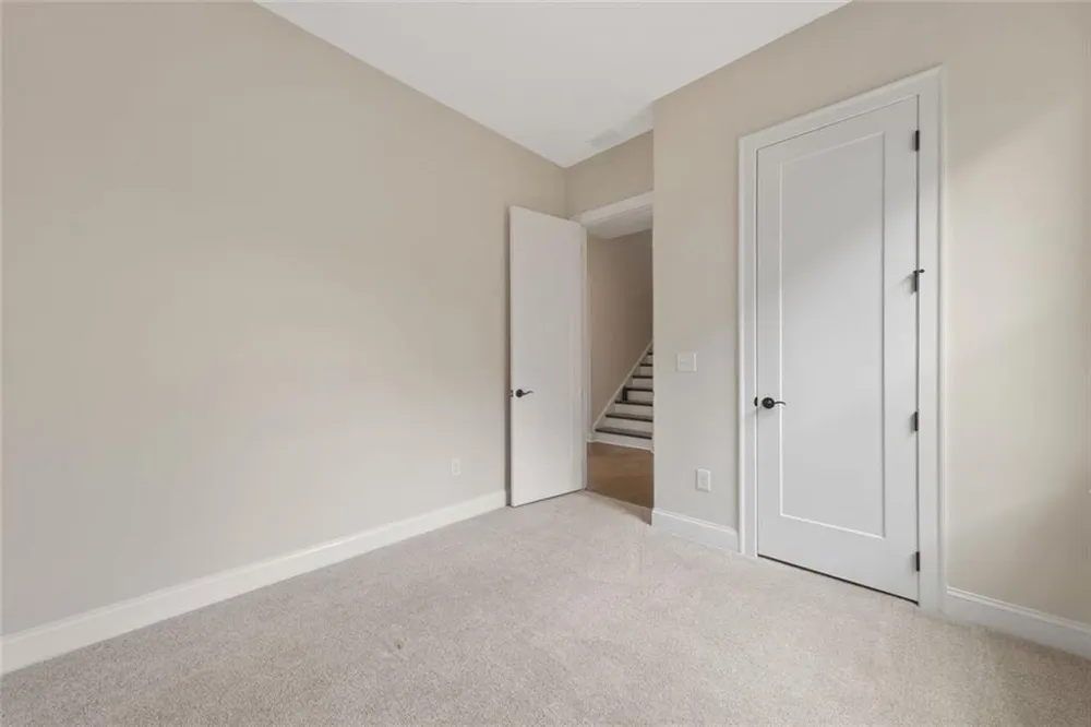 6853 River Rock Drive Flowery Branch, GA 30542
