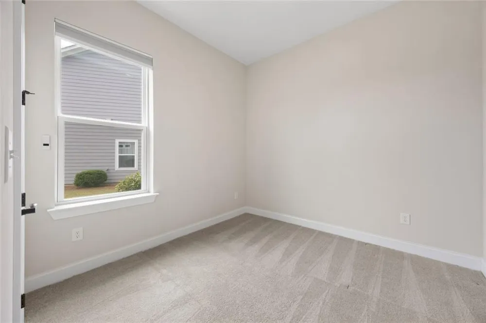 6853 River Rock Drive Flowery Branch, GA 30542