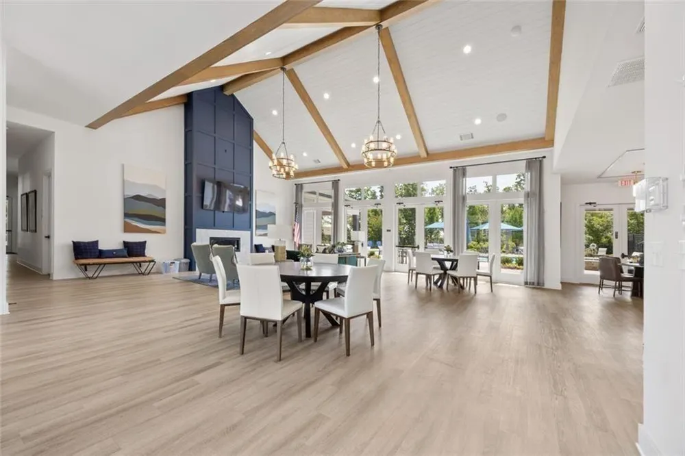 6853 River Rock Drive Flowery Branch, GA 30542